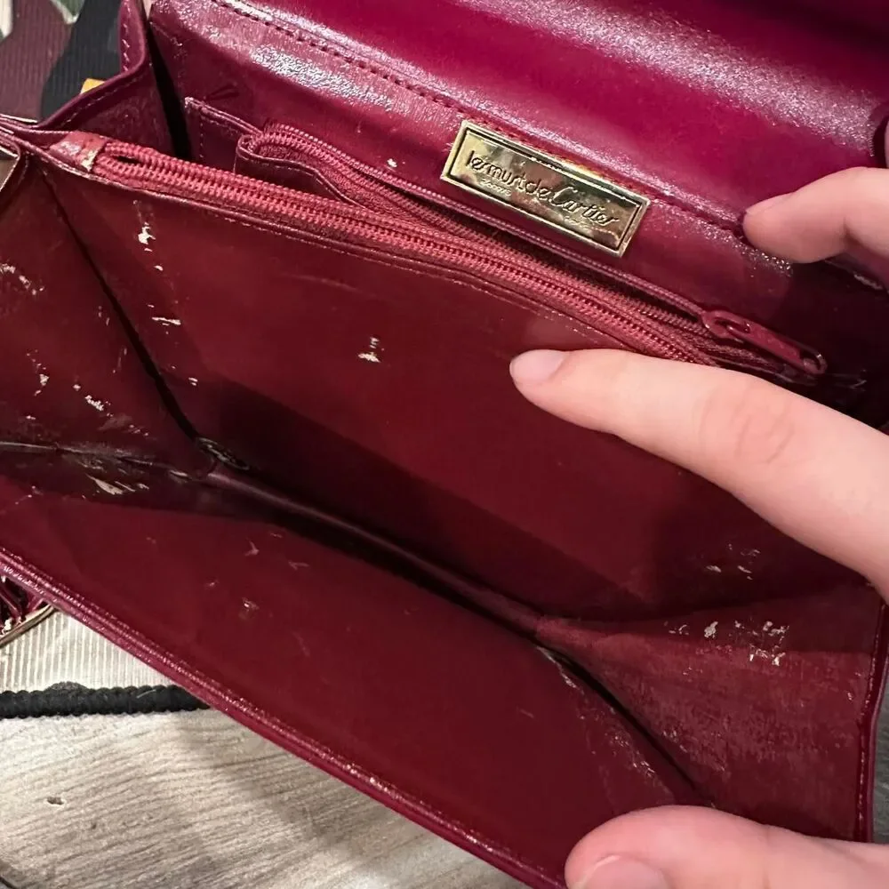 Burgundy Cartier Paris luxury crossbody bag - Picture 5 of 7